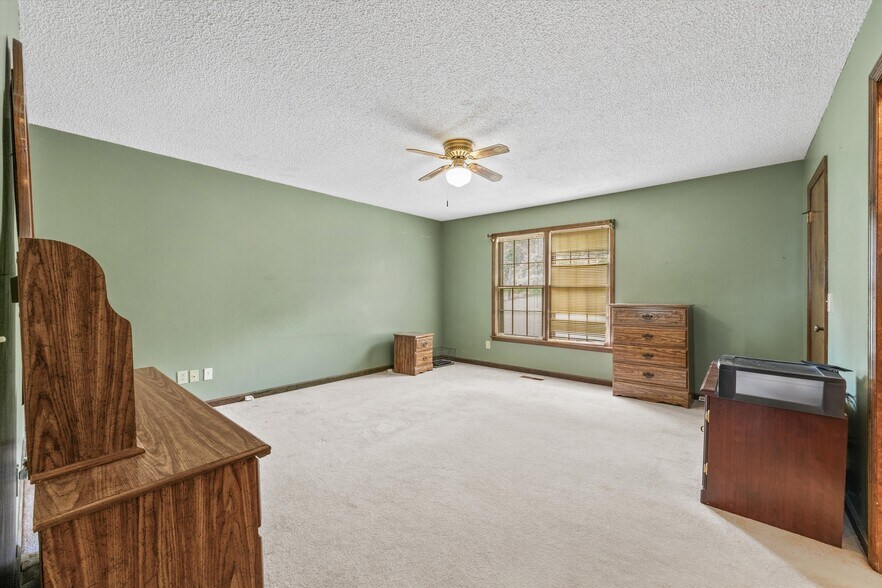 More Photos Of 11733 Highway 231 N, Meridianville Office For Sale