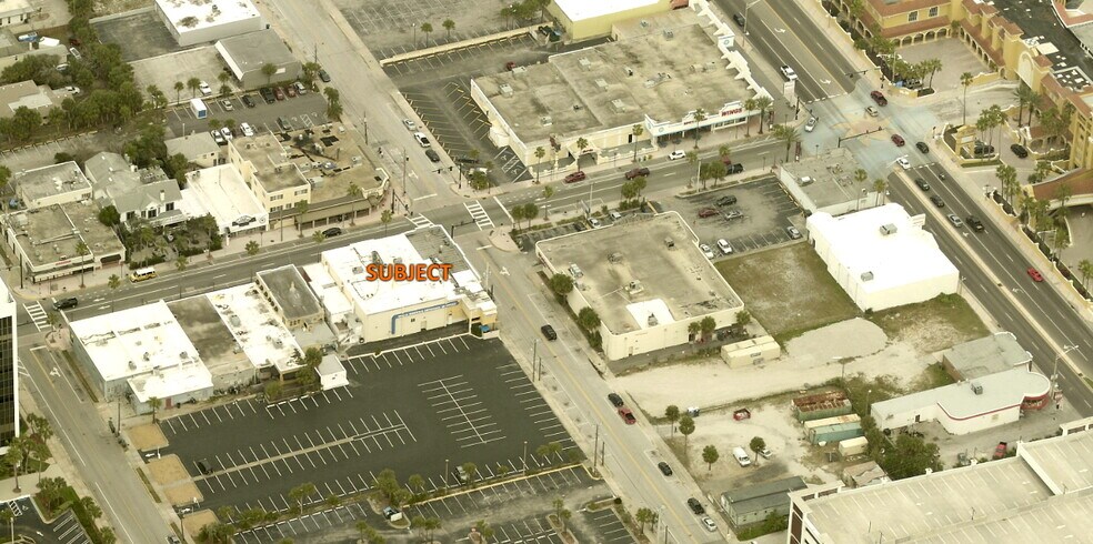 More Photos Of 546 Seabreeze Blvd, Daytona Beach Bar For Lease