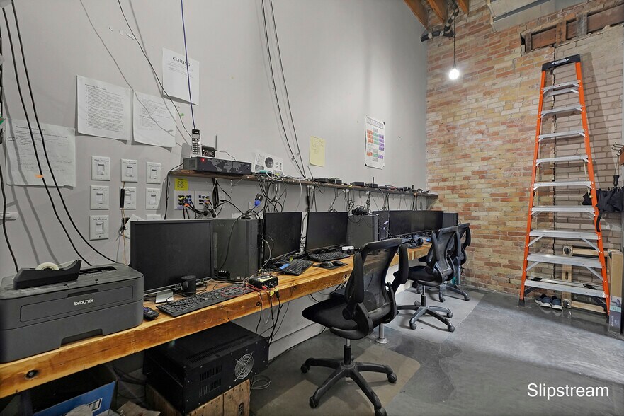 More Photos Of 25 S Division Ave, Grand Rapids Office For Sale