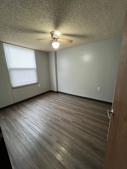 More Photos Of 6311 Woodland Ave, Kansas City Apartments For Sale