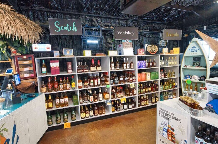 More Photos Of 10 FM 2611 Hl, Sargent Freestanding For Sale