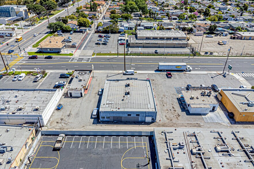 More Photos Of 333 S Brookhurst Rd, Fullerton Freestanding For Sale