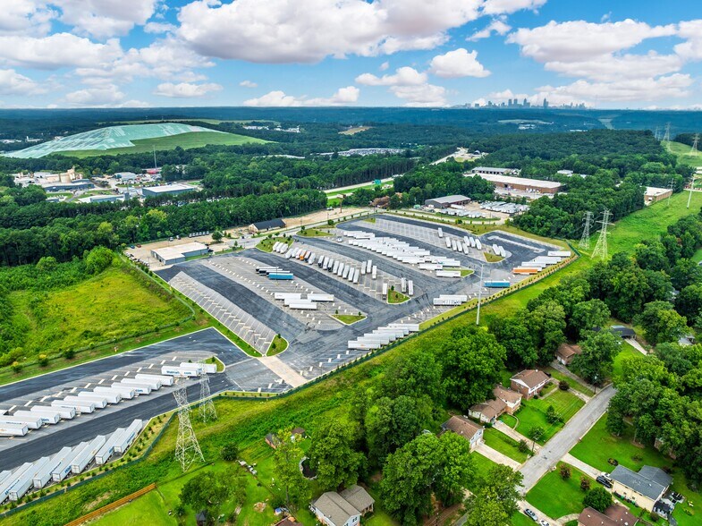 More Photos Of 1679 Koppers Ct, Conley Truck Terminal For Lease