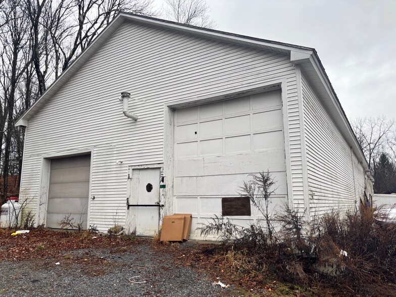 Primary Photo Of 328 N Grand Ave, Poughkeepsie Warehouse For Sale