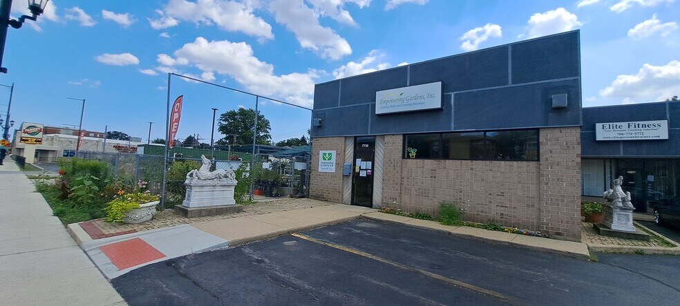 More Photos Of 7736-7748 Madison St, Forest Park General Retail For Sale