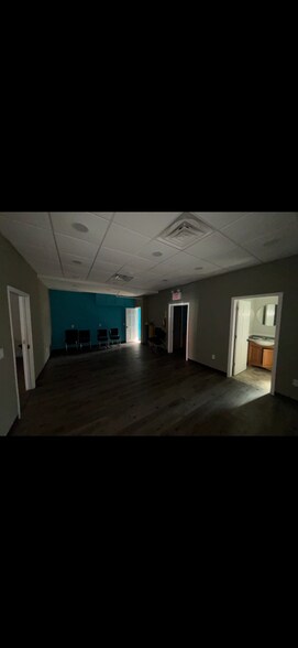 More Photos Of 236-246 Jericho Tpke, Floral Park Storefront Retail Office For Lease