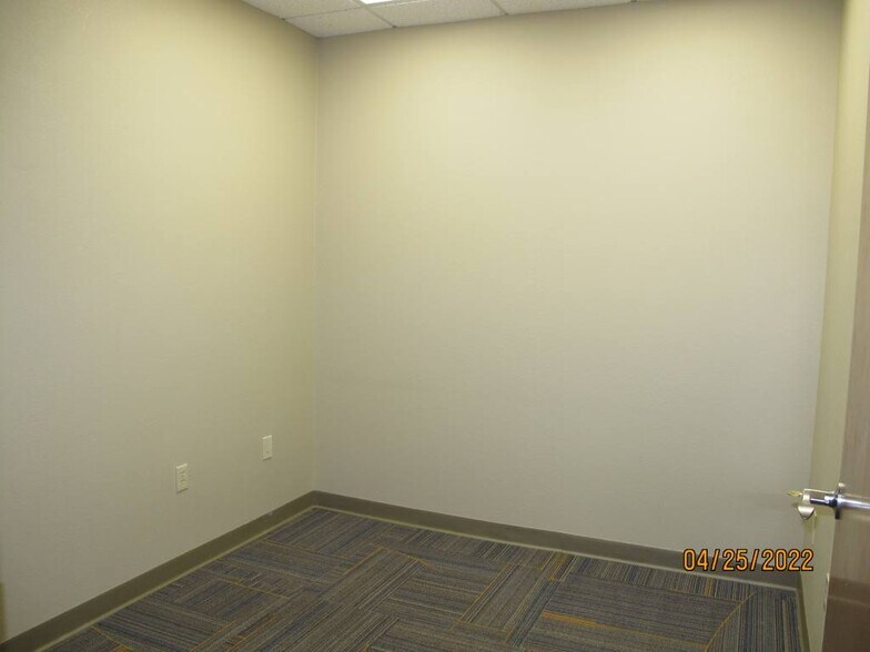More Photos Of 4502 35th St, Orlando Office For Lease