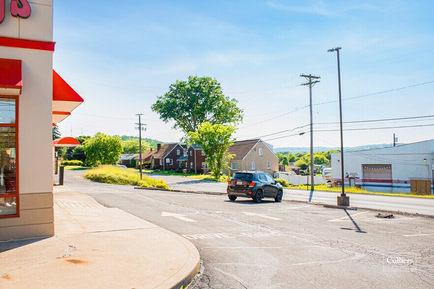 More Photos Of 2605 Brodhead Rd, Aliquippa Fast Food For Sale