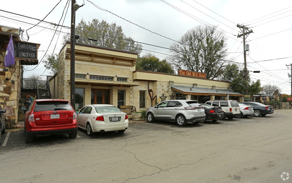 Primary Photo Of 314 Wimberley Sq, Wimberley Freestanding For Sale