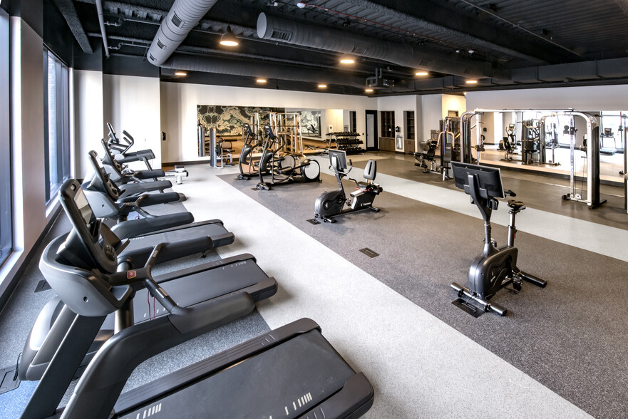 More Photos Of 1601 Utica Ave S, Minneapolis Office For Lease