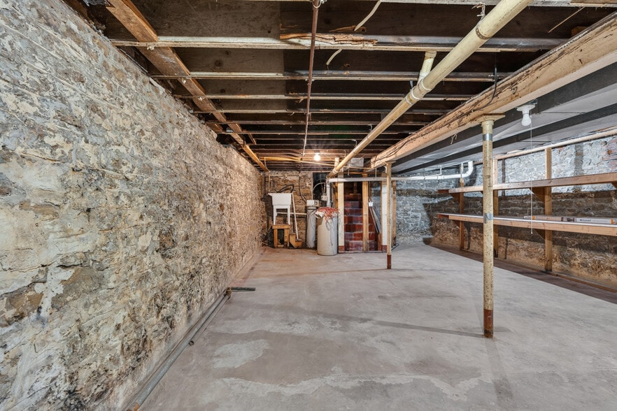 More Photos Of 407 Vermillion St, Hastings Office For Sale