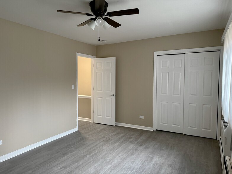 More Photos Of 310 Duane St, Glen Ellyn Apartments For Sale