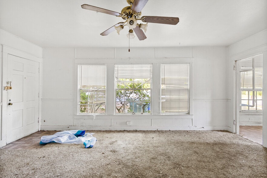 More Photos Of 928 University Ave, Huntsville Apartments For Sale