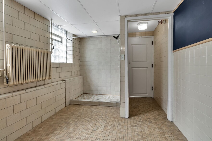 More Photos Of 84 Sweeney St, North Tonawanda Apartments For Lease