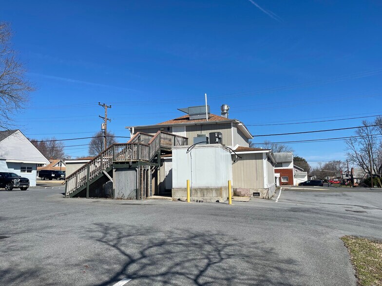 More Photos Of 3737 Chesapeake Beach Rd, Chesapeake Beach Freestanding For Sale