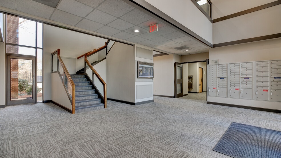 More Photos Of 10801 Johnston Rd, Charlotte Office For Lease