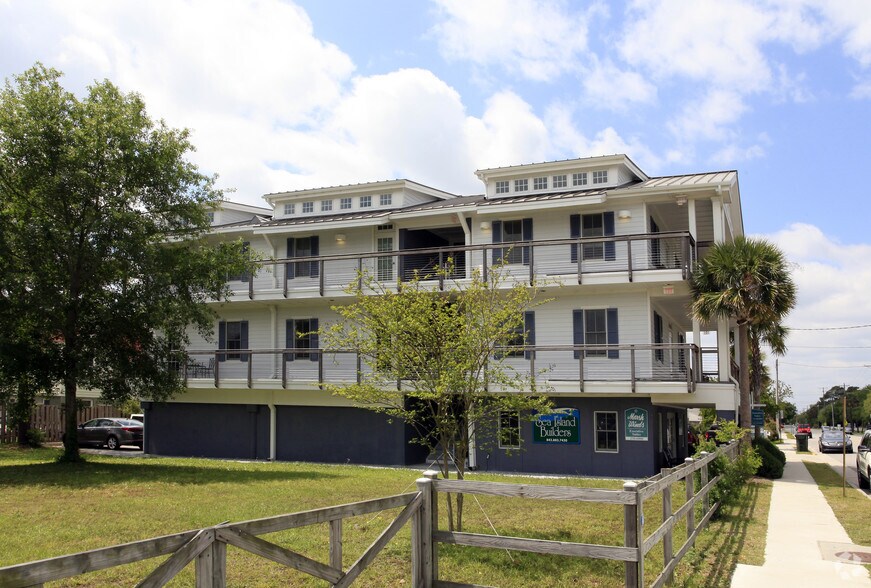 More Photos Of 2113 Middle St, Sullivans Island Office For Lease
