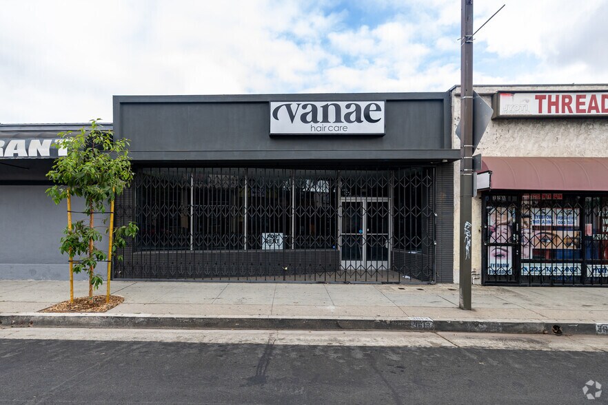 Primary Photo Of 3613 Tweedy Blvd, South Gate Storefront For Sale