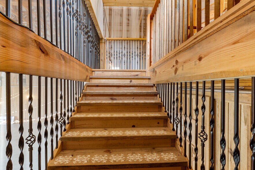 More Photos Of 6863 E Highway 80, Russell Springs Lodge Meeting Hall For Sale