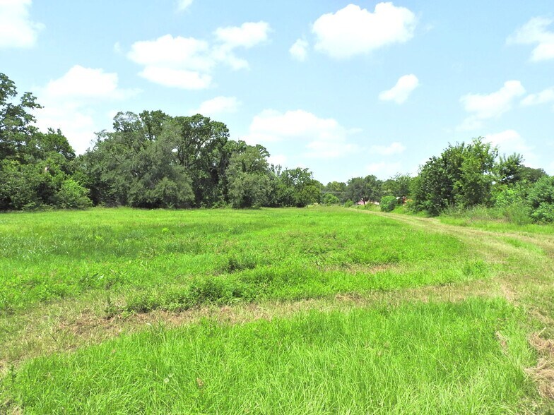 More Photos Of 6100 Stuebner Airline Rd, Houston Land For Sale