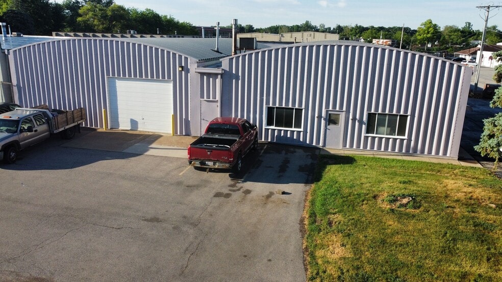 Primary Photo Of 5454-5456 Schultz Dr, Sylvania Warehouse For Sale