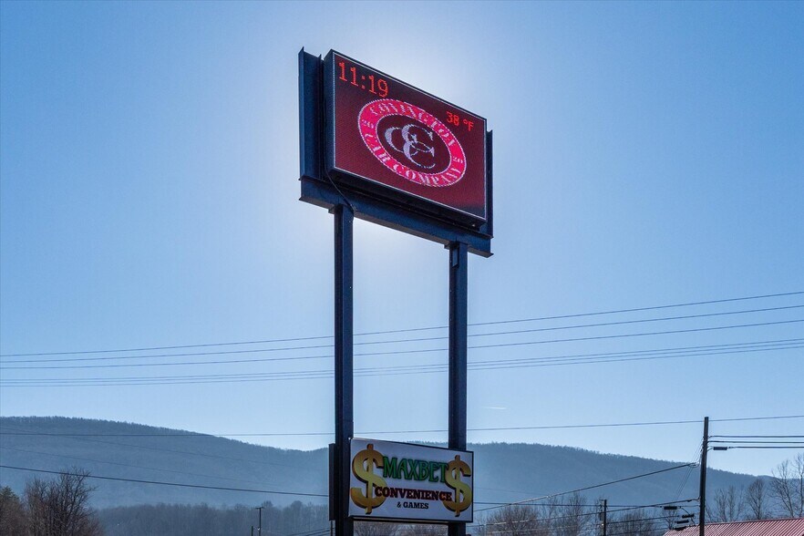 More Photos Of 912 Valley Ridge Rd, Covington General Retail For Sale