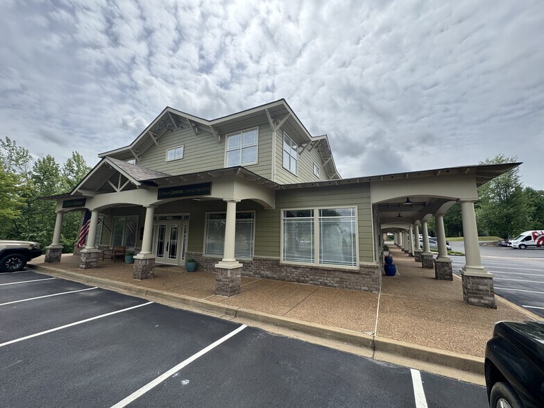 More Photos Of 6253 Goodman Rd, Olive Branch Office For Lease