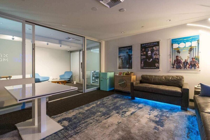 More Photos Of 2525 N Naomi St, Burbank Movie Radio TVStudio For Sale