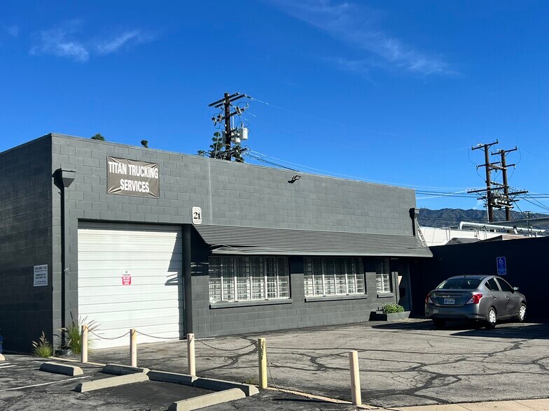 Primary Photo Of 21 Flower St, Arcadia Warehouse For Lease
