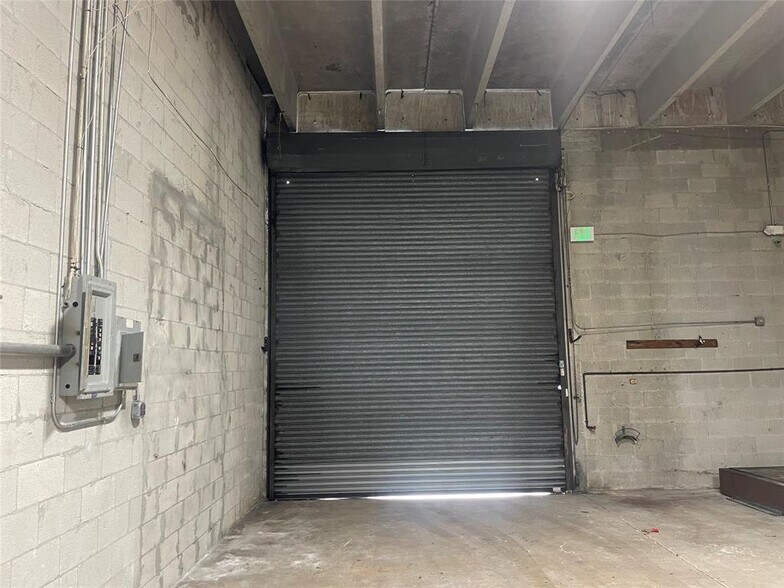 More Photos Of 5220 NW 72nd Ave, Miami Warehouse For Lease