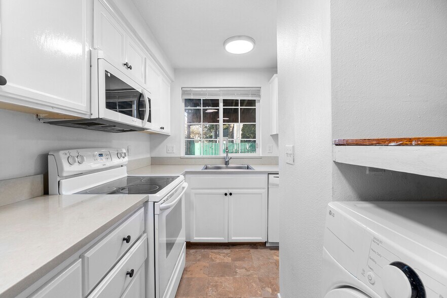 More Photos Of 16804-16918 SE Division St, Portland Apartments For Sale