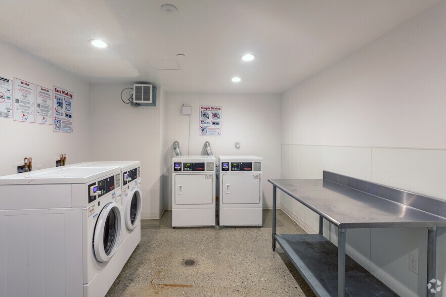 More Photos Of 600 Ortiz Ave, Sand City Apartments For Lease