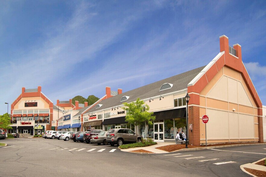 More Photos Of 73-129 Turnpike St, North Andover Unknown For Lease