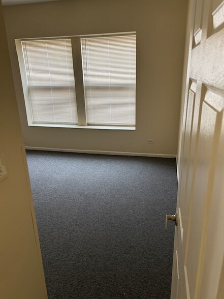 More Photos Of 5840 S King Dr, Chicago Apartments For Sale