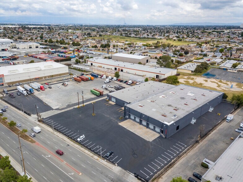 More Photos Of 16224 & 16240 S. Avalon Blvd., Carson Distribution For Lease