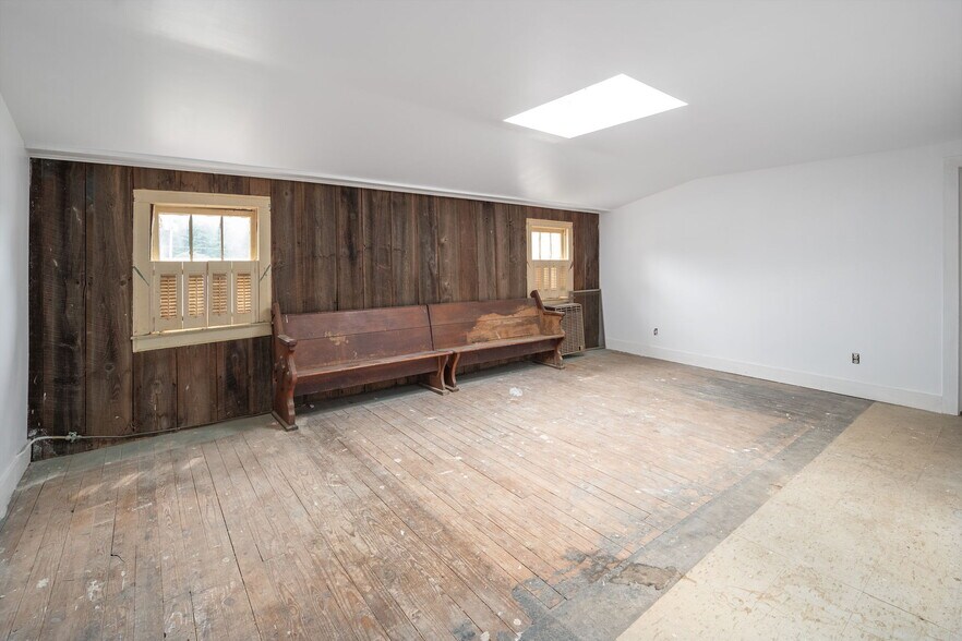 More Photos Of 189 Main St, Cherry Valley Restaurant For Sale