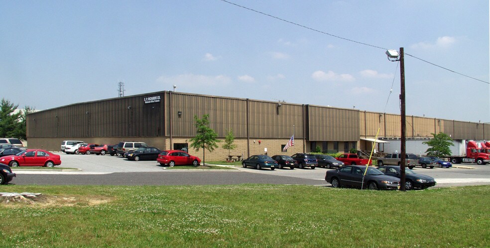Primary Photo Of 336 New Albany Rd, Moorestown Warehouse For Lease