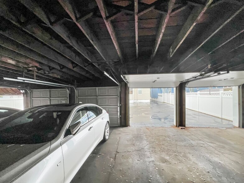 More Photos Of 700-702 N 7th St, Newark Apartments For Sale