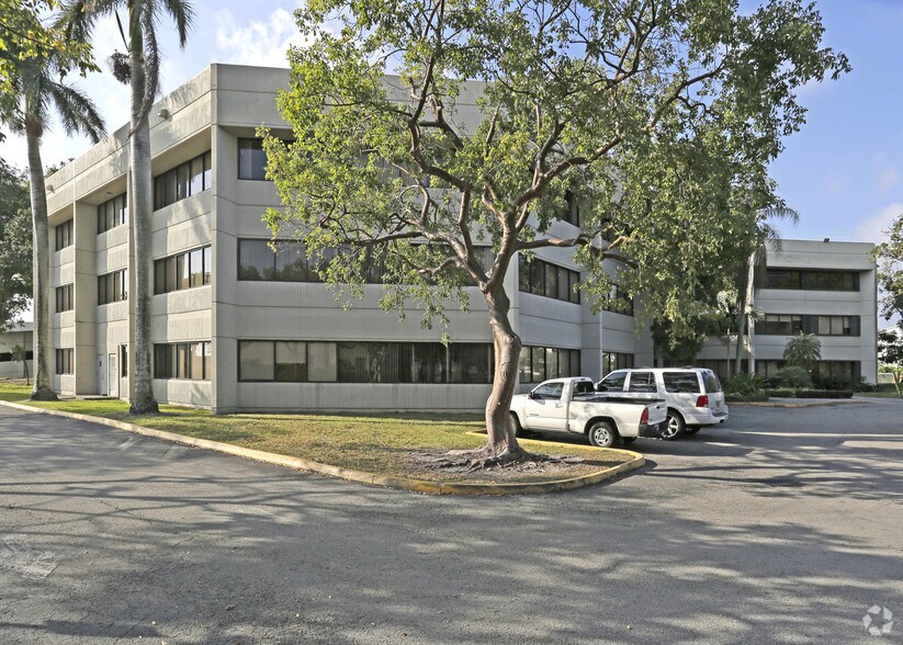 More Photos Of 3401-3409 NW 82nd Ave, Doral Office For Lease