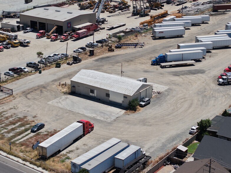 More Photos Of 2327 S Mariposa Rd, Stockton Contractor Storage Yard For Lease