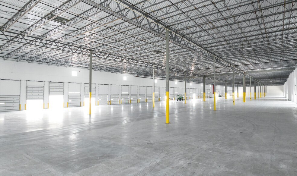 More Photos Of 12700 NW Le Jeune Rd, Opa Locka Unknown For Lease