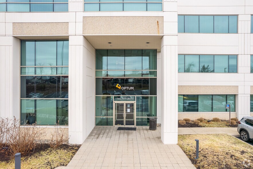 More Photos Of 4 Walnut Grove Dr, Horsham Township Office For Lease