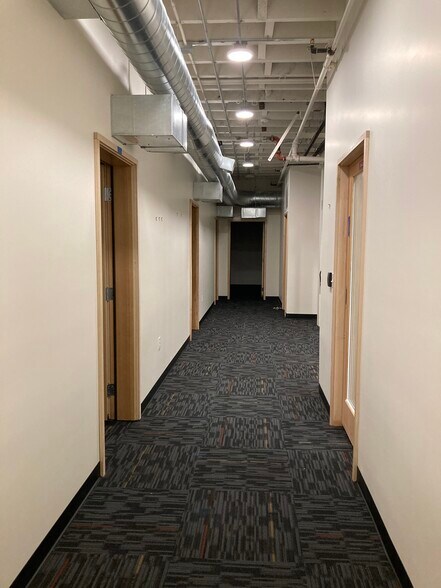 More Photos Of 330-338 SE Martin Luther King Jr Blvd, Portland Loft Creative Space For Lease