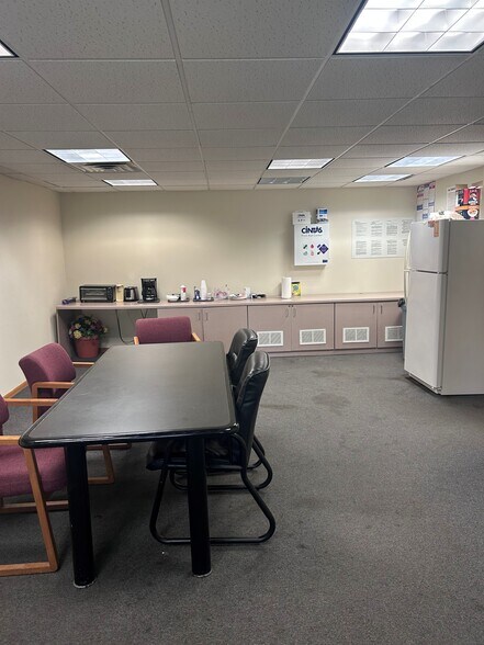 More Photos Of 637 S 12th Ave, Hopkins Research And Development For Sale