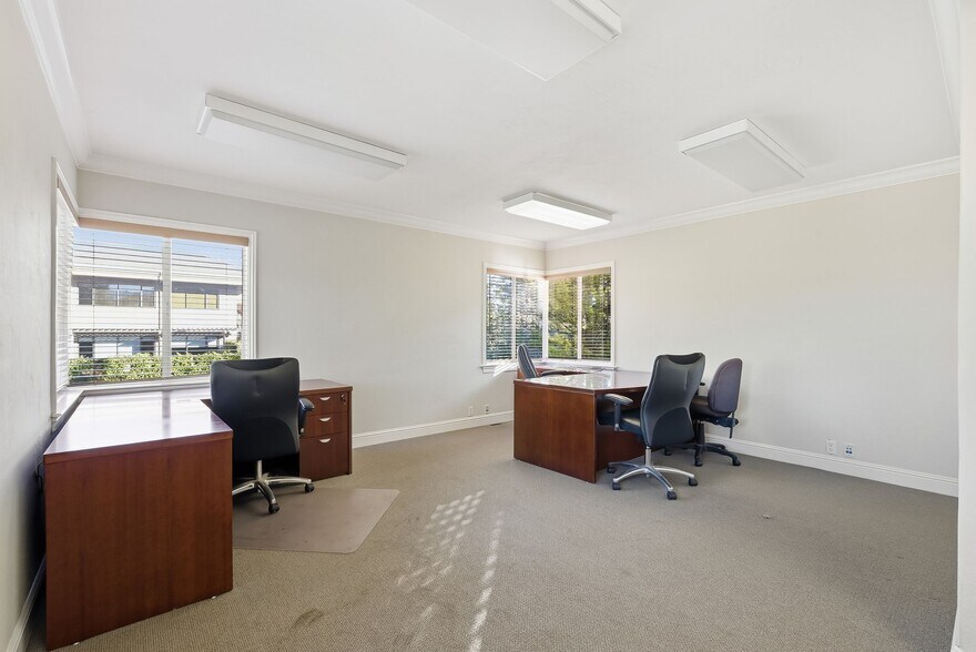 More Photos Of 29 Hawthorne Ave, Los Altos Office For Lease