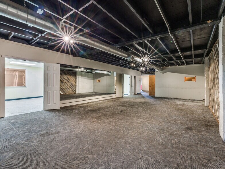 More Photos Of 605 S Peoria Ave, Tulsa Storefront Retail Office For Lease