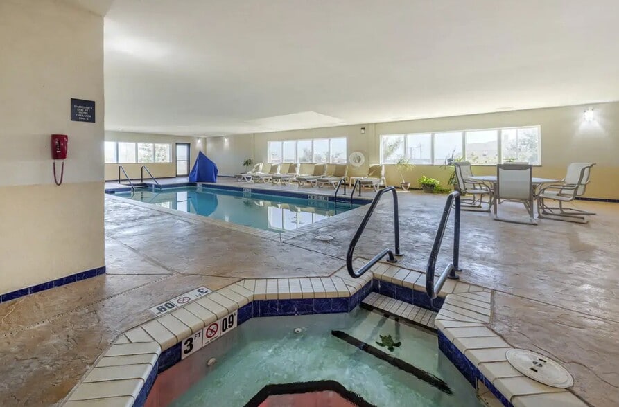 More Photos Of 3112 W Fir St, Perry Hotel For Sale