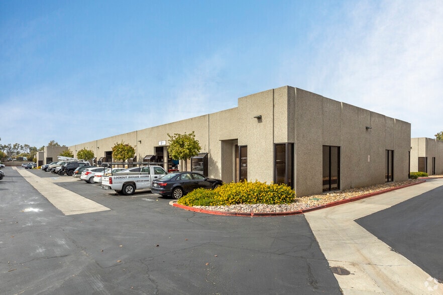 More Photos Of 7940 Silverton Ave, San Diego Unknown For Lease