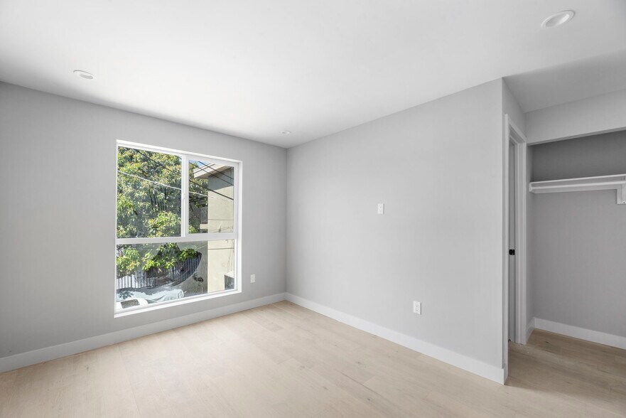 More Photos Of 5150 Ithaca Ave, Los Angeles Multifamily For Sale