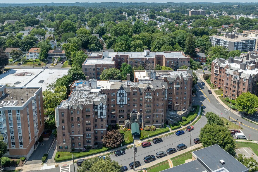 More Photos Of 10 Nosband Ave, White Plains Apartments For Sale